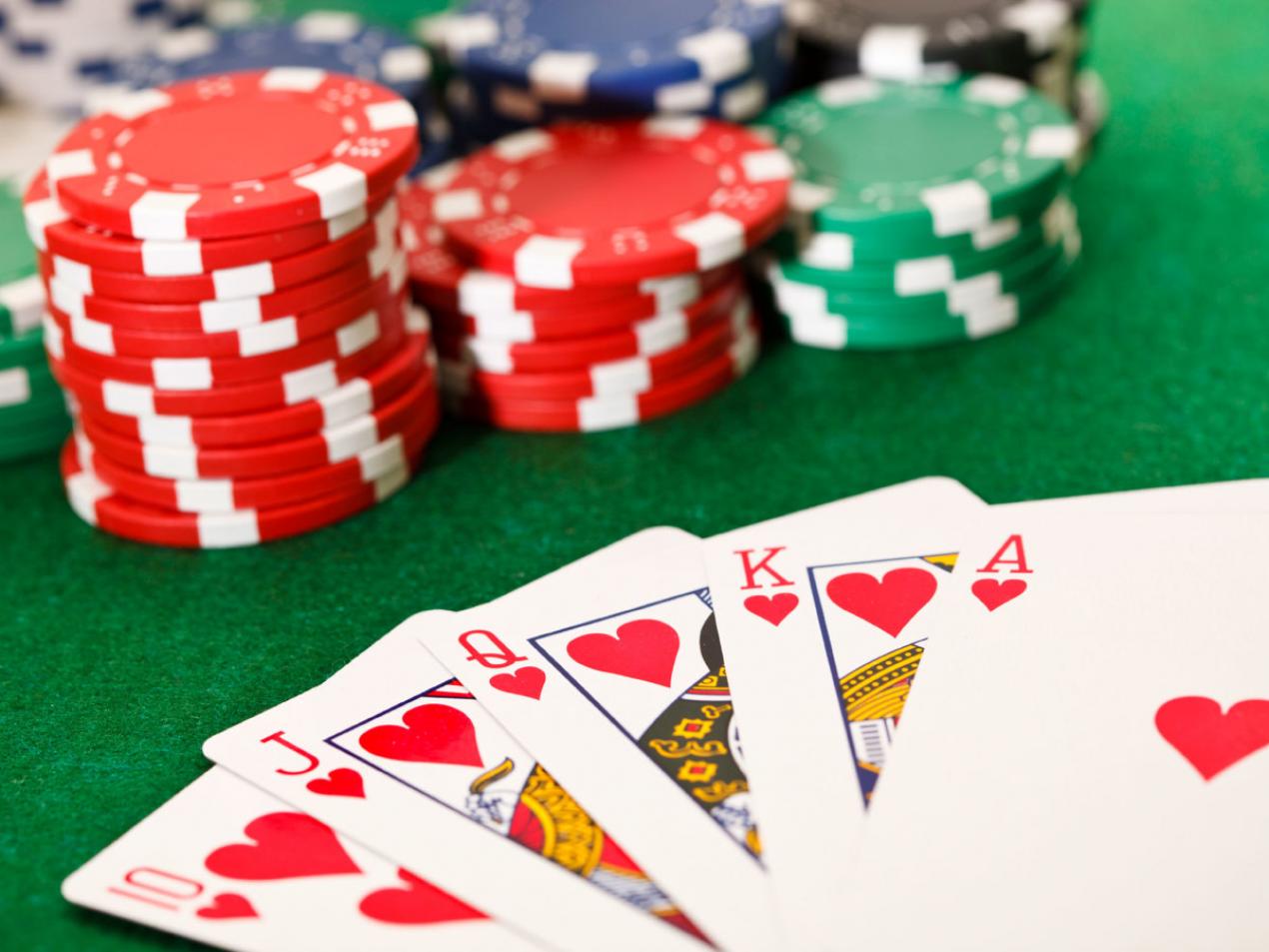 Strategii de poker cu cinci cărți